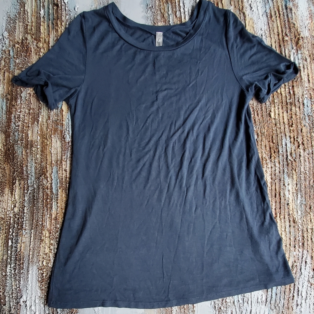 Lyss Loo t-shirt size M